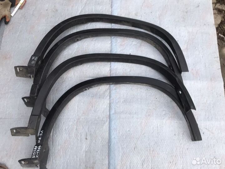 Накладка крыла заднего левого Nissan X-trail T31