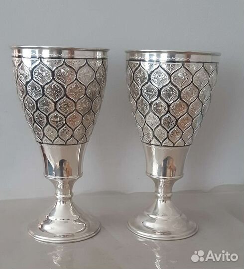 Пивные кружки и бокалы