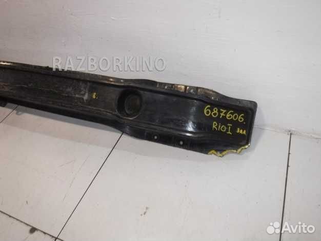 Усилитель заднего бампера Kia Carens 1 RS