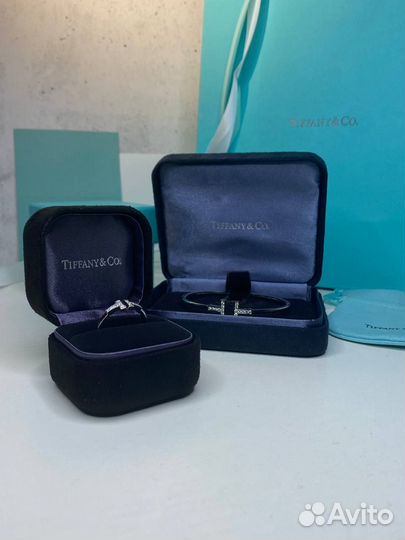 Браслет Тиффани белoe золотo