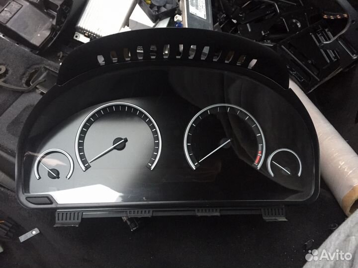 BMW 7 F01 F02 F10 F15 щиток приборов black line бе