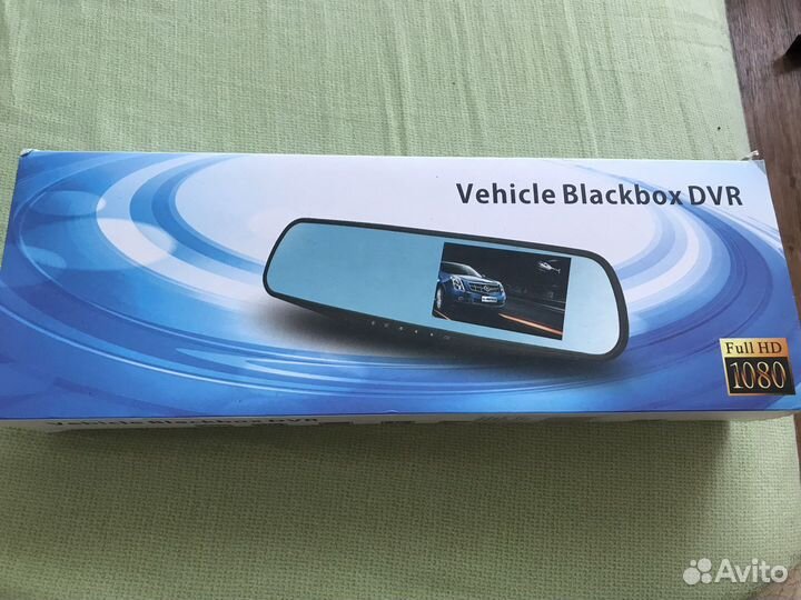 Зеркало с регистратором и камерой заднего вида