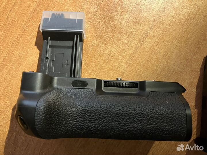 Батарейная ручка Canon 450D 500D 550D Новая ду