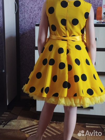 Продам детские платья для девочки рост 122-128