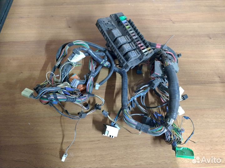 Жгут проводов подпанельный лада приора 2007 г.в
