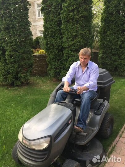 Управляющий загородного дома, Усадьбы