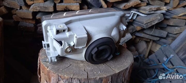 Фара тойота королла