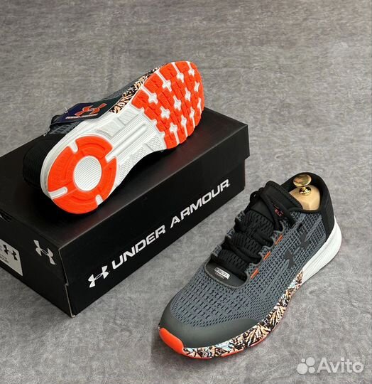 Кроссовки under armour hovr phantom