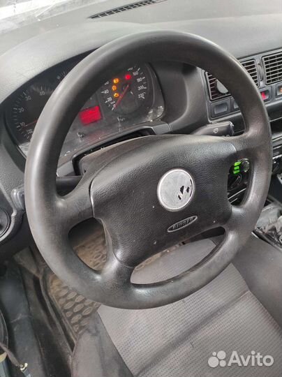 Volkswagen Golf 4 авторазбор