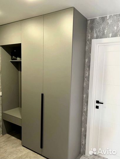 Шкаф в прихожую на заказ от производителя