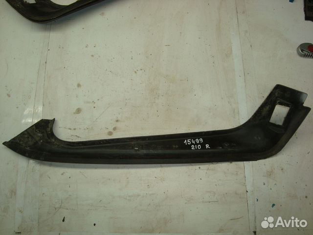 Накладка проема багажника правая W210 A2106930233