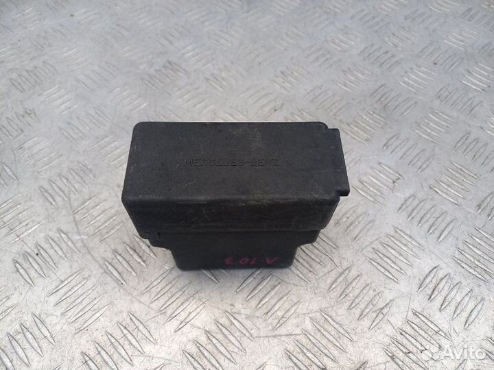 Блок реле Mercedes-Benz T1 207