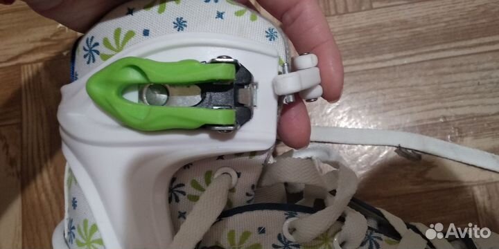 Коньки детские раздвижные. р-р 30 примерно