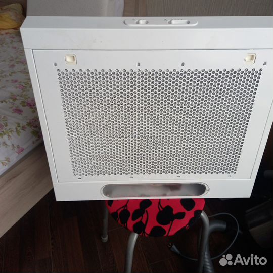 Вытяжка для кухни 60 см новая