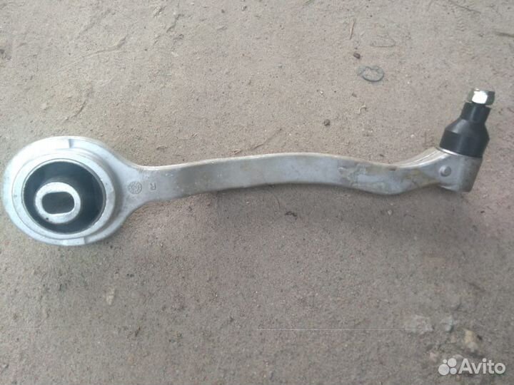 Рычаг передний mercedes