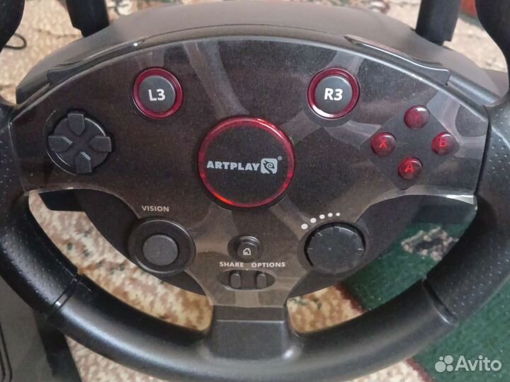 Игровой руль с педалями