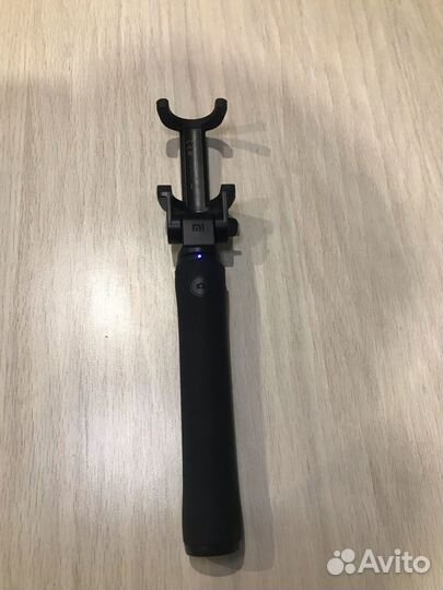 Монопод Xiaomi Mi Bluetooth Selfie Stick, Black