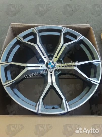 Литые диски на BMW X5 x6 R21