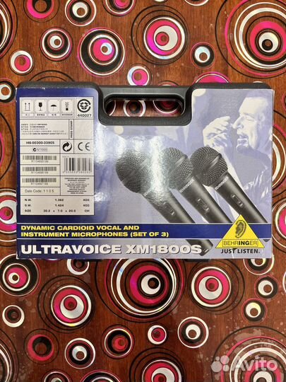 Микшерный пульт с микрофонами