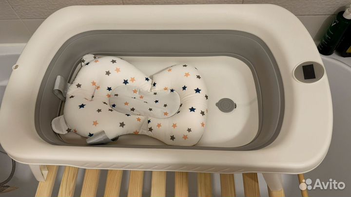 Детская ванночка для купания с подставкой