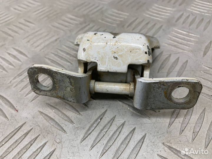 Б/У петля двери задний левый Daewoo Matiz klya