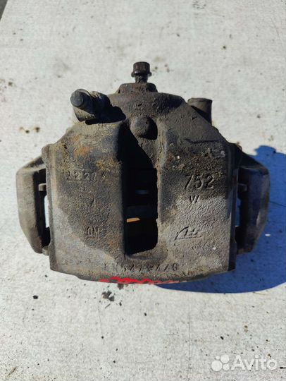 Суппорт тормозной передний правый opel omega b