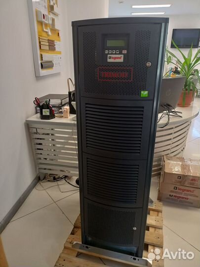 Ибп на 10 кВт 310424 Legrand Trimod HE 10