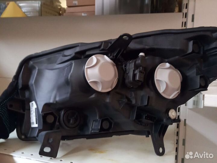 Фара правая LADA X-ray (48527)