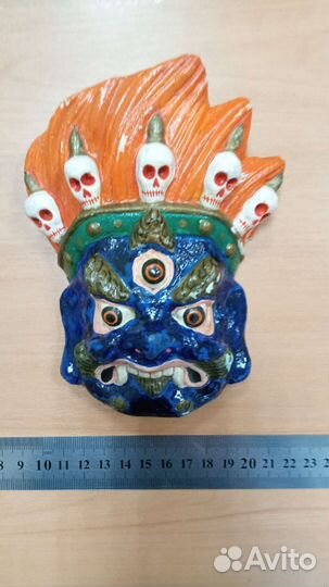 Настенная маска