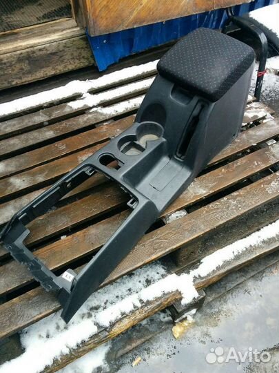 Хундай Терракан Подлокотник