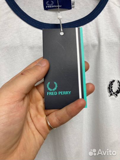 Новая футболка Fred Perry