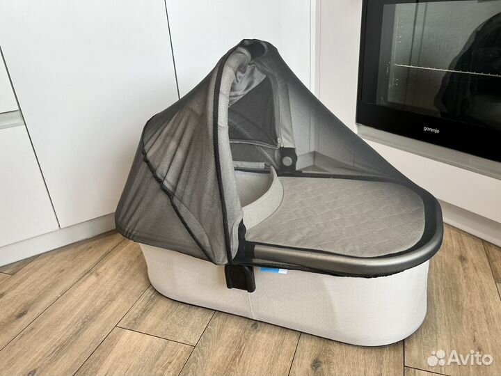 Коляска 2 в 1 uppababy vista V2