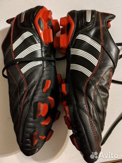 Футбольные бутсы adidas predator