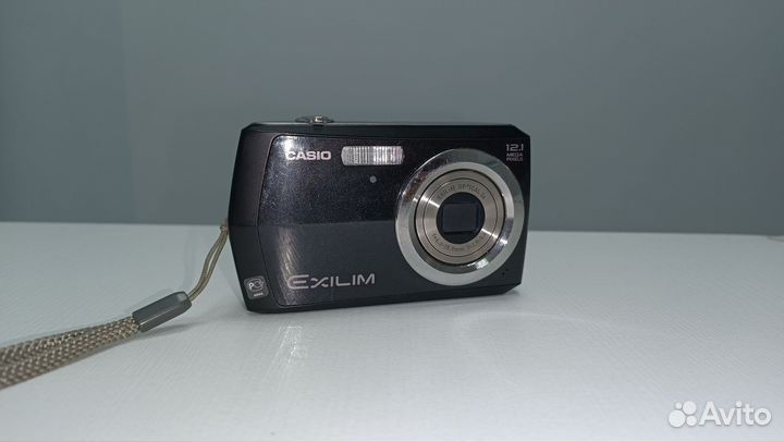 Цифровой фотоаппарат Casio Exelim