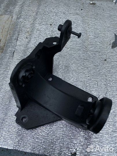 Запчасти на range rover sport