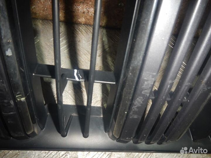 Б/У Б/У Решетка радиатора, Toyota (Тойота) -land