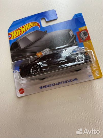 Hot wheels '89 mercedes-benz 560 sec amg