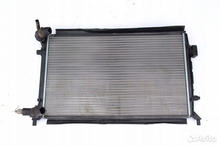 Радиатор охлаждения Volkswagen Golf V Гольф