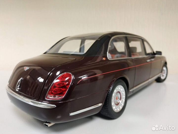 Minichamps 1:18 bentley state limousine