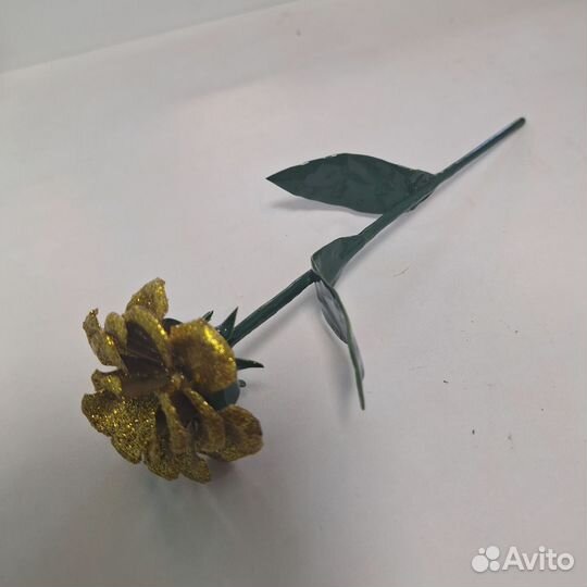 Роза металлическая