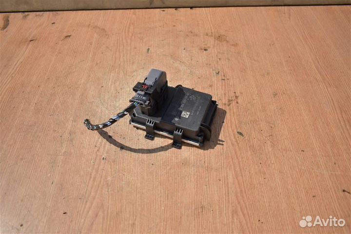 Блок управления топливным насосом Opel Astra J