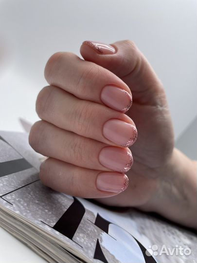 Маникюр и педикюр