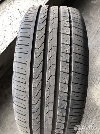 Pirelli Cinturato P7 235/45 R18 98Y