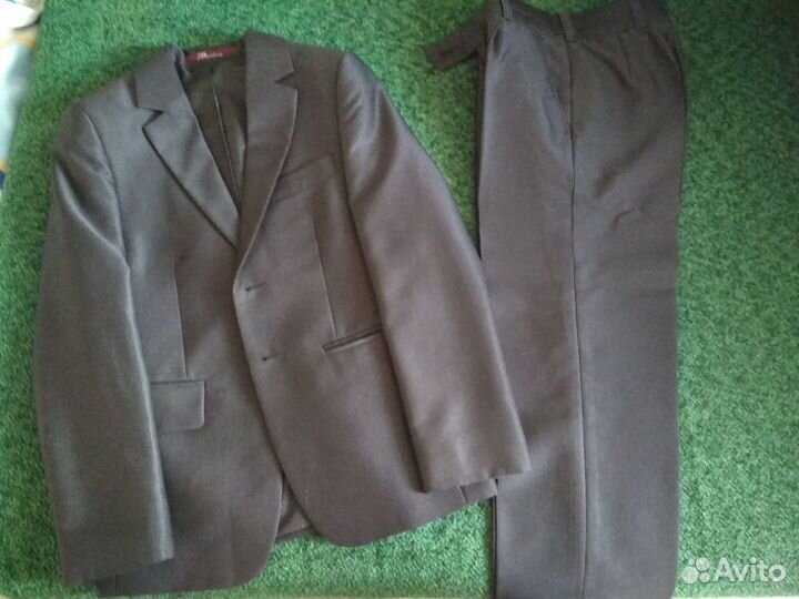 Продам школьную форму