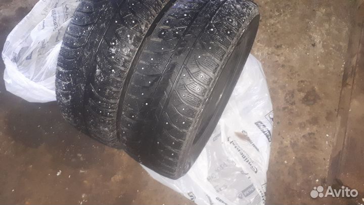 Bridgestone Ice Cruiser 7000 225/60 R17 103T