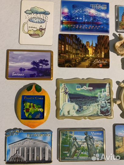 Магниты на холодильник из разных стран и городов
