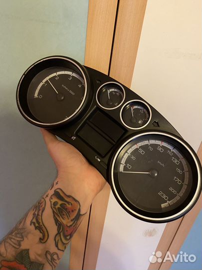 Приборная панель peugeot 308