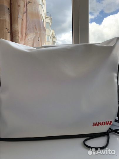 Распошивальная машина Janome cover pro 7000