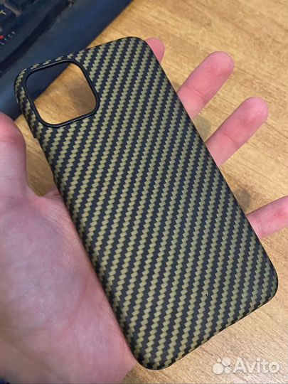 Чехлы Pitaka для Apple iPhone