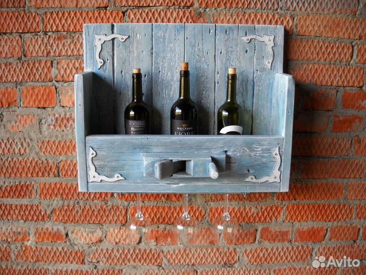Навесная бутылочница с бокалодержателем